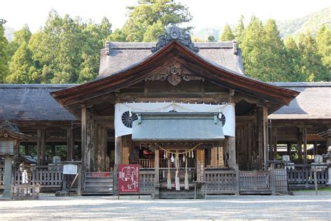 Tosa Shrine Kochi 2022 Alles Wat U Moet Weten Voordat Je Gaat