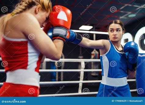 Women In Gloves Boxing On The Ring Box Workout Stock Image Image Of Conflict Fighter 179084639
