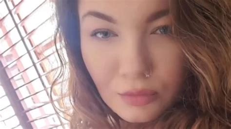 teen mom amber portwood goes pantless in new sexy photos but fans think star will soon launch