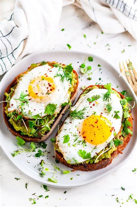 Avocado Egg Breakfast Toast Receita Café da manhã saudável Receitas saudáveis Receitas
