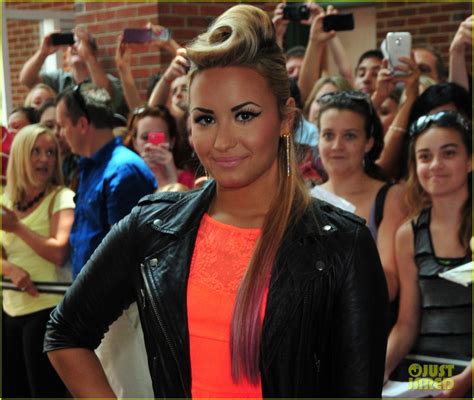 britney spears and demi lovato x factor greensboro auditions photo 2684683 britney spears