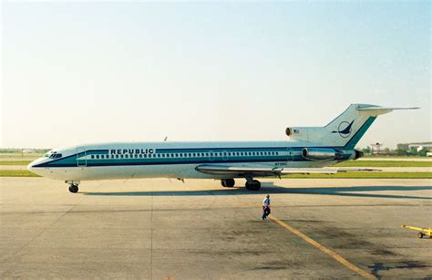 Republic 727 200 Boeing Aircraft Boeing 727 Republic Airlines