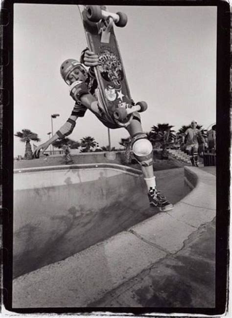 • tony hawk skates first downward spiral loop. 17 Best images about Black and White Sk8 pics on Pinterest ...