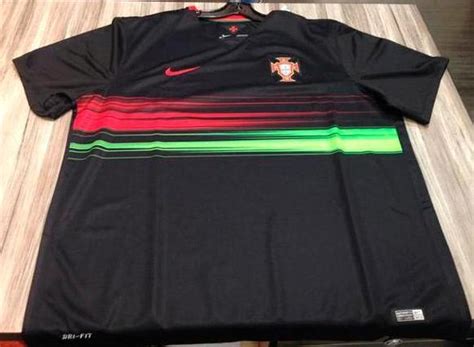 Arsenal's home kit for the 2020/21 season pays homage to the gunners' geometric crest which the club used between 1936 and 1949. New Portugal Away Shirt 2015-16- Black Portugal Jersey ...