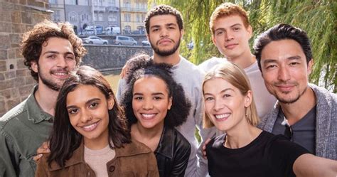First Cast Picture Of The Wheel Of Time Tv Series Released