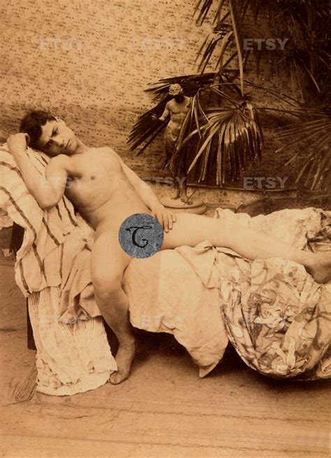 Antiker Nackter Mann Im Bett Vintage Foto Gay 1900er Jahre Etsy
