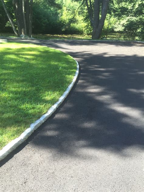 About 2% of these are paving stone, 0% are rubber flooring, and 0% are granite. driveway cobblestone edging - Manning Tree & Landscape