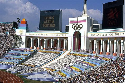 The Greatest Sports Moments In Los Angeles Coliseum History Olympic