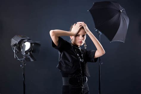 Top 10 Poses To Work On With A New Female Model Improve Photography