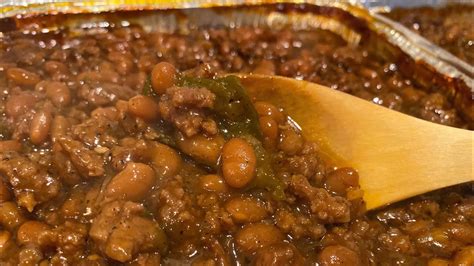 Just mix a pound of hamburger meat, a cup of sugar, a cup of ketchup and a can of bush's beans.. Baked Beans With Ground Beef - YouTube