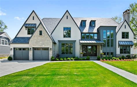 10 Home Exterior Trends 2019 And 3 On The Way Out Blog Brickandbatten