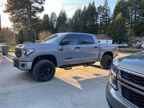 2020 Toyota Tundra With 18x9 Dirty Life Ironman And 33125r18 Atturo