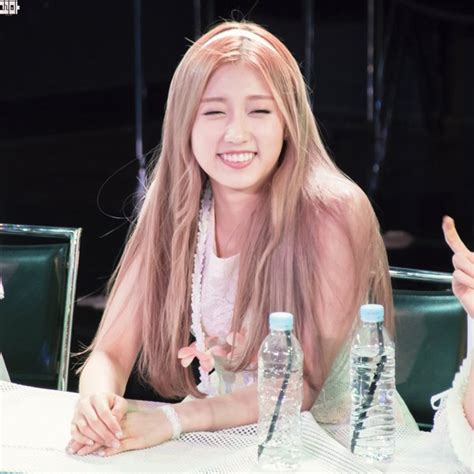 fans can t get enough of this idol s smile daily k pop news latest k pop news