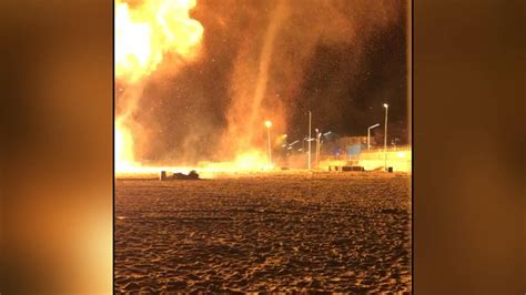 Vuurtornado Op Strand Van Scheveningen Nos