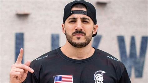 Nickmercs Reveals That He Is Now A Faze Clan Co Owner Wingg