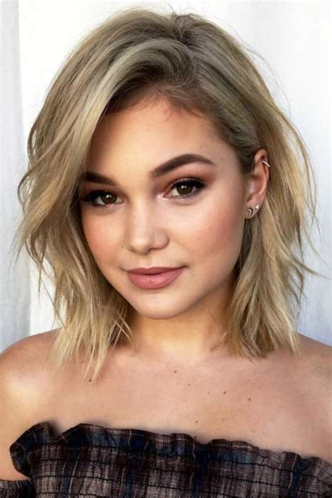 10 Snazzy Short Layered Haircuts For Women Short Hair 2021