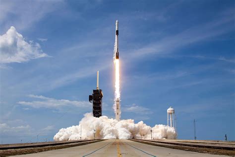 Un Cohete De Spacex Se Estrellará En Marzo Contra La Luna