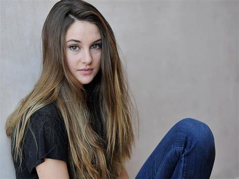 If shailene woodley didn't receive the exposure divergent afforded her, she may not have had the luxury of taking a step back. Divergent star Shailene Woodley tries to keep in real in ...