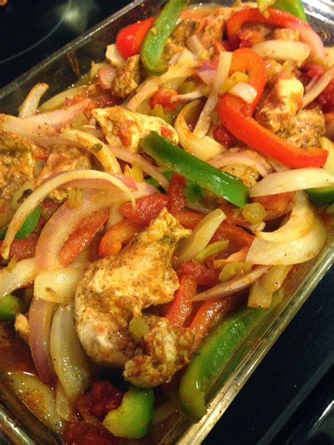 Simply set out the rotisserie chicken, fresh and vibrant veggies, and assorted optional toppings. Chicken Fajita - BigOven