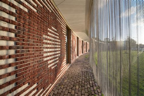 Ihre gesamtbewertung* ihre bewertung* zeichen verfügbar. Noorderparkbad in Amsterdam | Fliesen und Platten | Sport ...