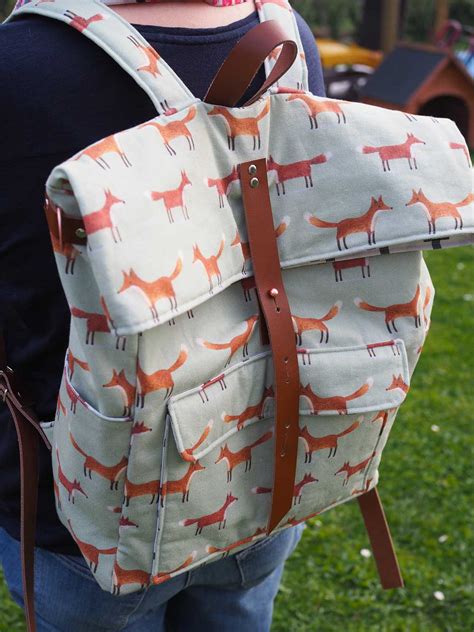 Hier finden sie links zu allerlei kissen, sitzauflagen und decken. Schnittmuster Rucksack "Ukko" - Tagesrucksack mit Rolltop ...