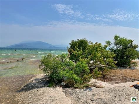 We have reviews of the best places to see in lake garda. Jamaica Beach Sirmione spiaggia