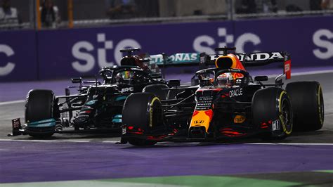 Petition to hand Hamilton eighth Title gains momentum - Philippines