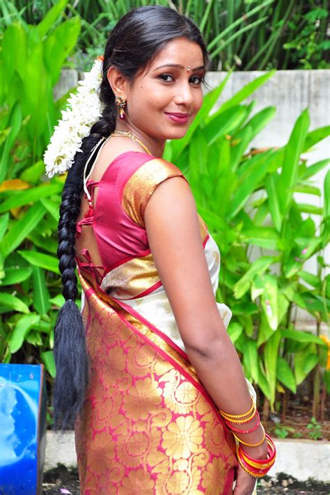 Uppena movie heroine krithi shetty photos | lovely telugu. Allam Velluli Heroin Rani Navel Show - HD Latest Tamil ...