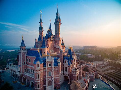 The New Disney Land In Shanghai So Beautiful Disney Life Disney