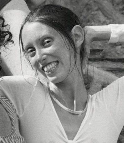 She was one of the biggest celebrities of the '70s and '80s. Shelley Duvall - Wikipedia