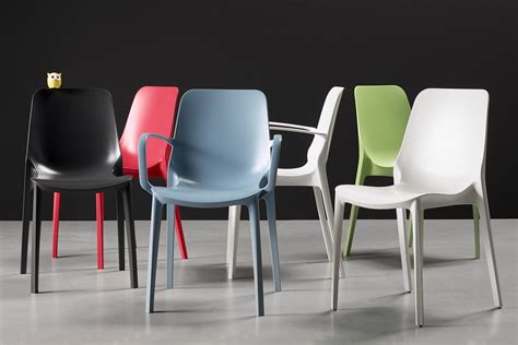 Ginevra 2334 Chaise en technopolymère, empilable, disponible en