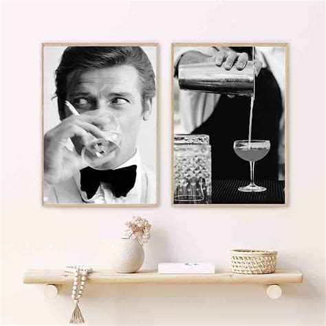 Black And White Famous Actor Roger Moore Poster Print Figure Painting