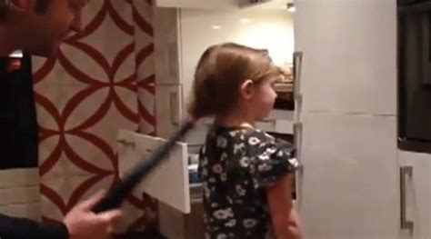 Dad Uses Vacuum To Do Daughters Hair Creates Perfect Ponytail Video