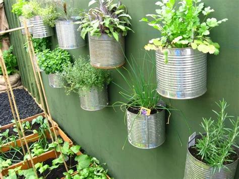 15 Recycled Items To Add Personality To Your Garden Garden Lovers