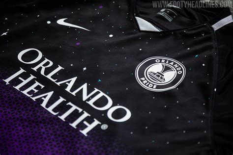 The highlight is the pride parade (german: Spectacular Orlando Pride 2021 'Ad Astra' Home Kit ...