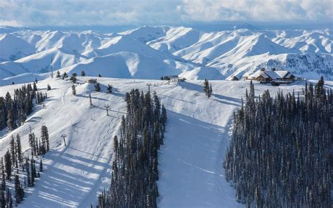 Hidden Valley Ski Resort Nipodservices