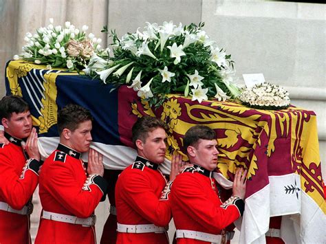 Princess Diana Funeral Princess Diana Funeral Diana Funeral Images And Photos Finder
