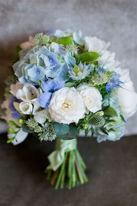 Do blue hydrangeas hold up for wedding bouquets. Pin by Clara Bertet on Flowers | Wedding flowers hydrangea ...