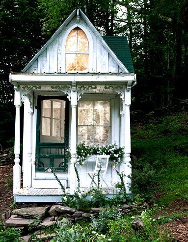 The fosters' unique homestead in new york sets a good example for marriages as well as tiny houses. $3,000 Victorian Style Tiny House Featured on NY Times