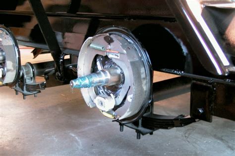 Why You Should Upgrade Your Trailer To Surge Brakes To Electric Brakes