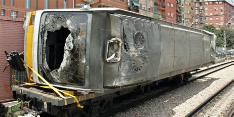 Accidente Del Metro De Valencia De 2006 Un Descarrilamiento Atípico