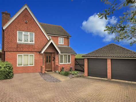 4 Bed Detached House For Sale In The Pyghtles Wollaston