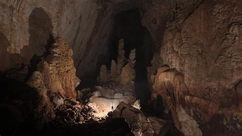 Son Doong In Vietnam Eine Tour Durch Die Größte Höhle Der Welt