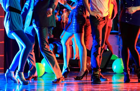 Nightclub Dancing / Freestyle Dancing | Bella Ballroom