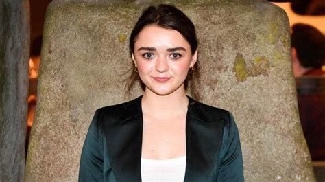 Maisie Williams Debuts New Blonde Hairdo After Game Of Thrones Series