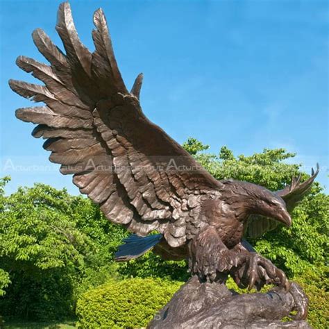 Large Size Bronze Eagle Statue Outdoor Eagle Sculpture