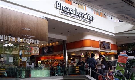 It is regarded as it heaven and a place for outstanding bargains where haggling is the norm. Plaza Low Yat