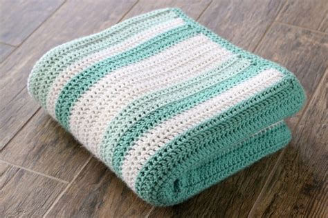 20 Easy Crochet Afghans Perfect For Beginners Dabbles And Babbles