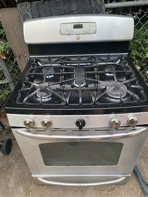 Adora natural gaz stove for Sale in Seattle, WA - OfferUp
