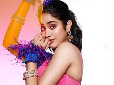 Janhvi kapoor ~ jhanvi kapoor , #janhvikapoor , janhvi kapoor fanclub и еще 2. An eye candy for the paparazzi: Janhvi Kapoor ...